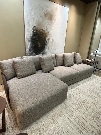 sofá com chaise fixa vendido pela loja Decore Bem Moveis em Novo Hamburgo 