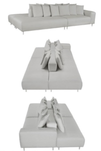 Sofá modulado estilo ilha, ideal para conecta ambientes integrados, em tecido bege com pés de metal e elmofadas de encosto soltas